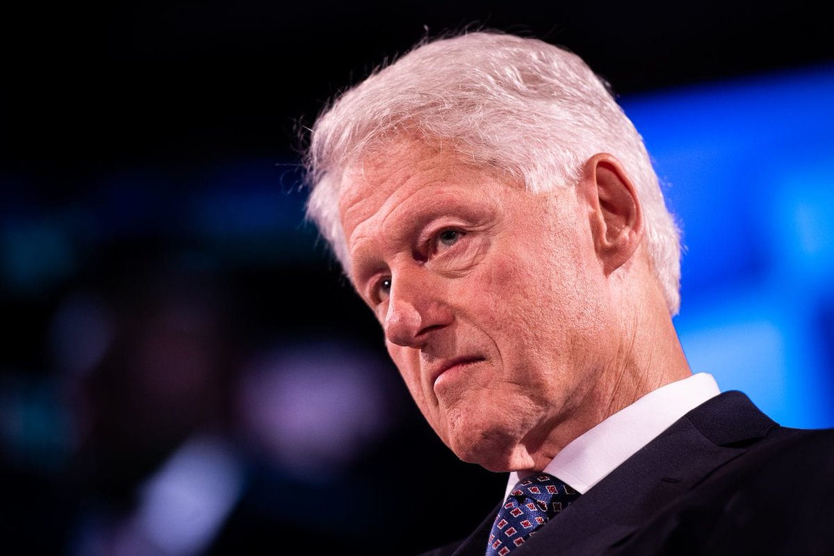 These Bill Clinton Photos are the Smoking Gun in an Ugly ...